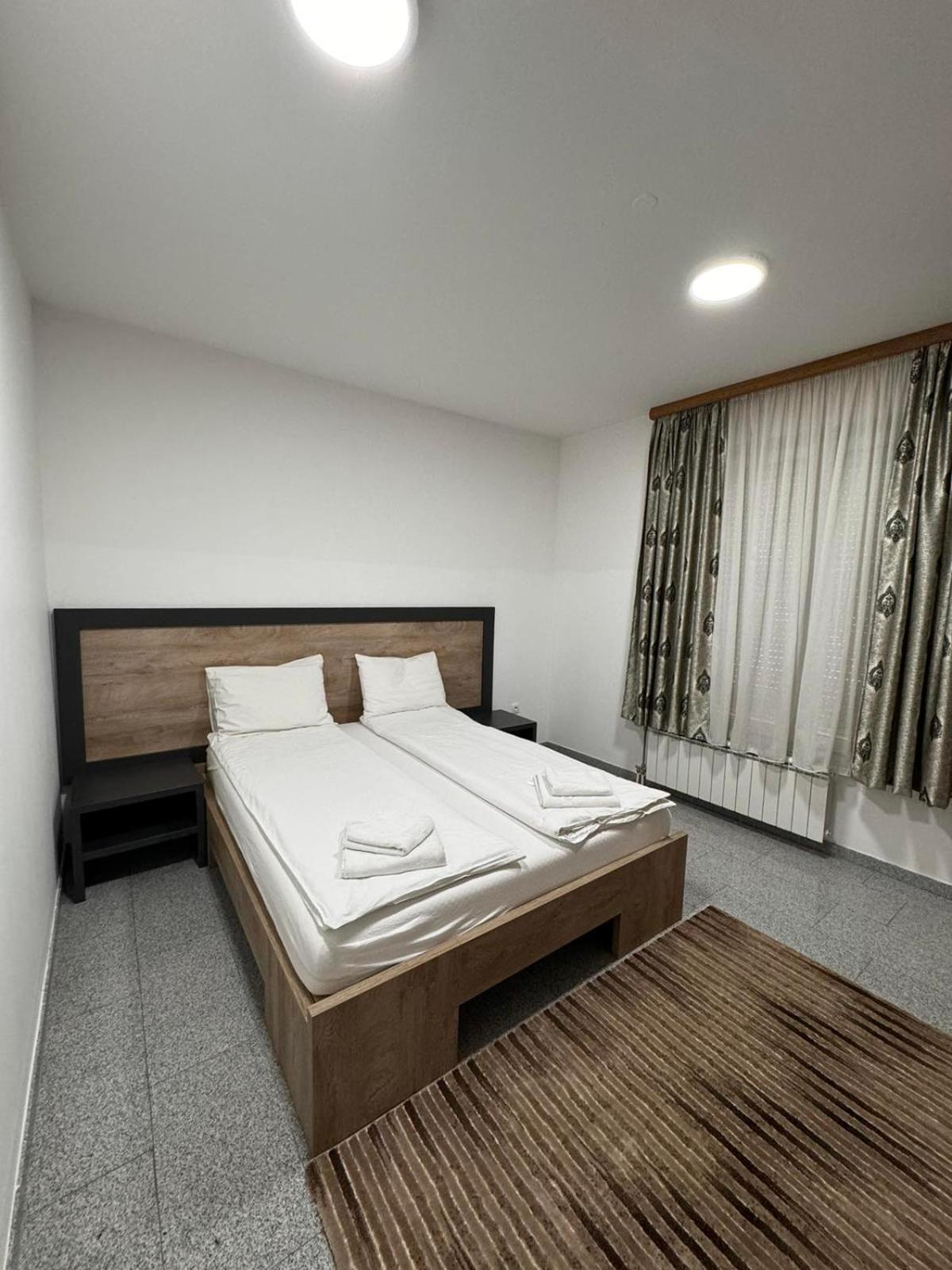 Motel Centar บิเยลยินา ภายนอก รูปภาพ