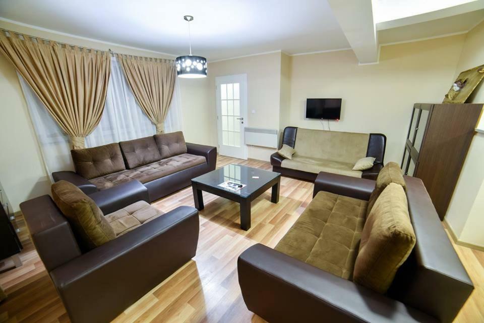 Motel Centar บิเยลยินา ภายนอก รูปภาพ